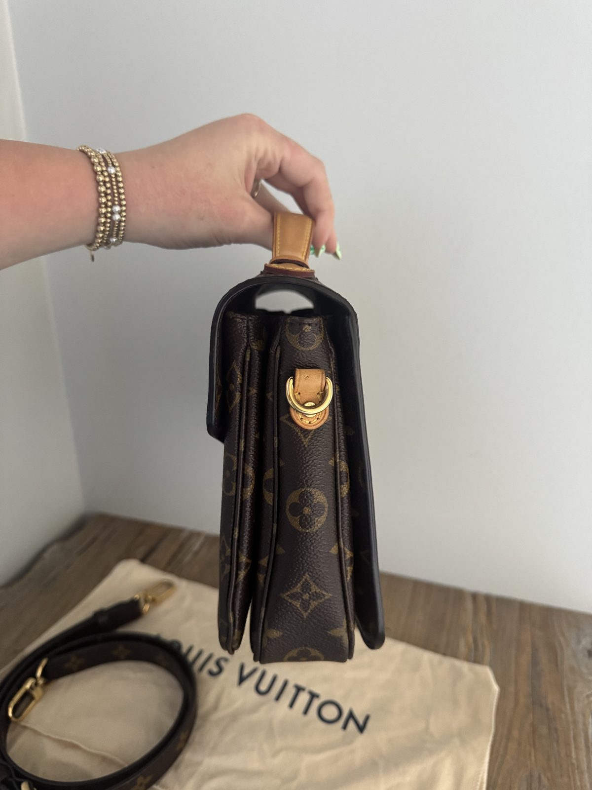 LV Monogram Pochette Metis