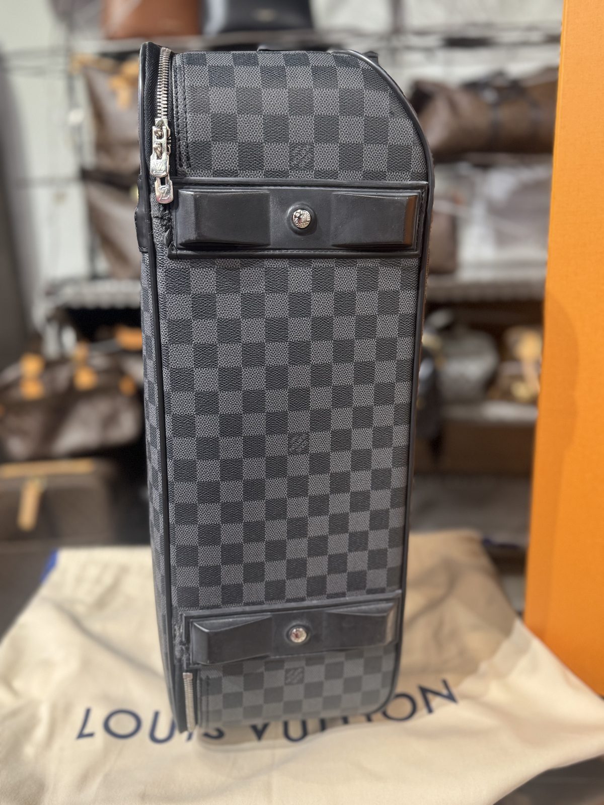 LV Graphite Pegasus 55