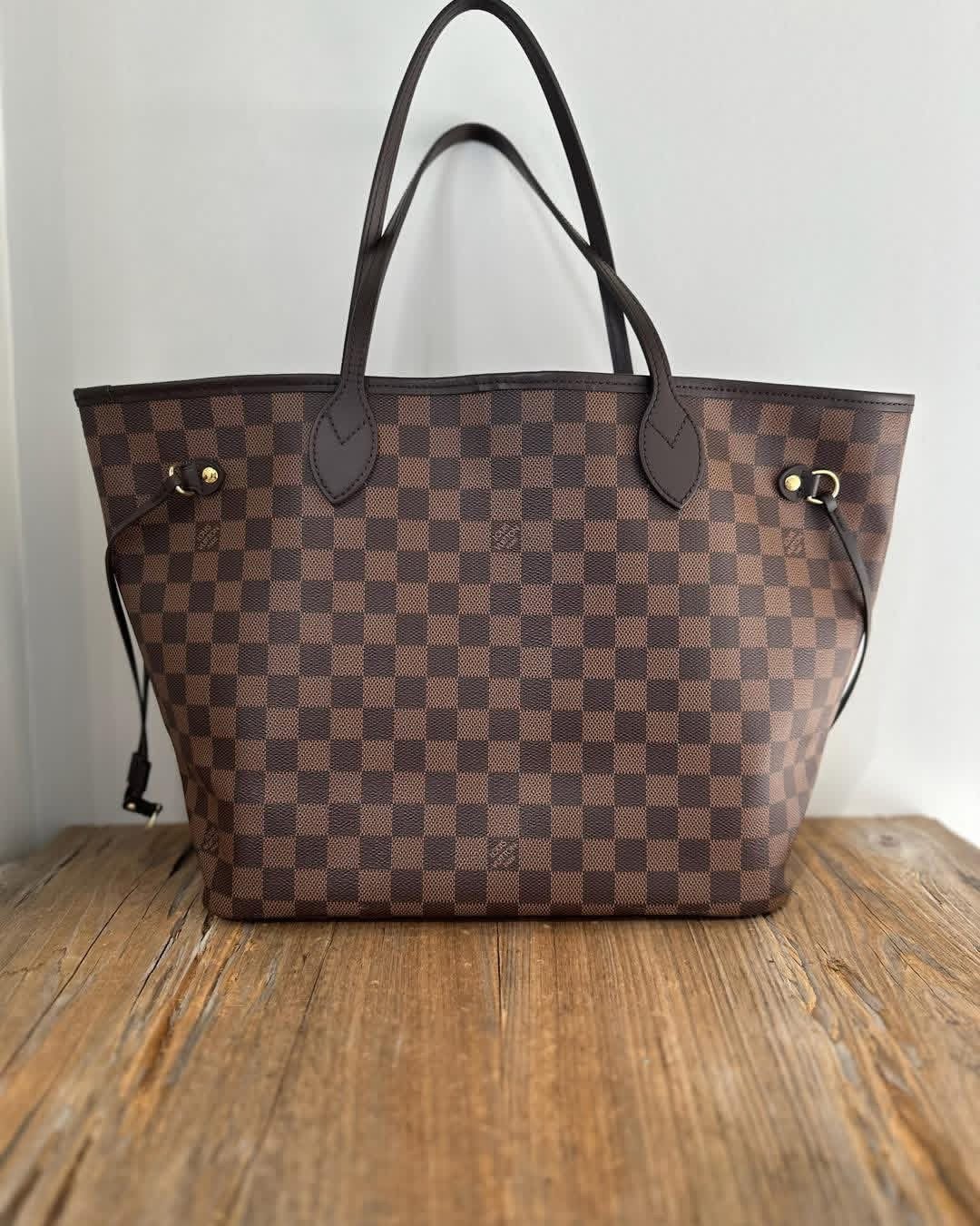 Louis Vuitton Neverfull MM