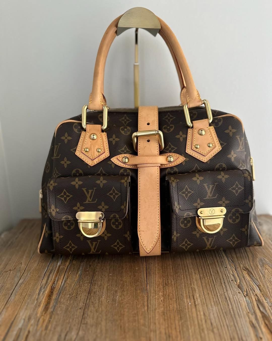 Louis Vuitton Manhattan leather handbag