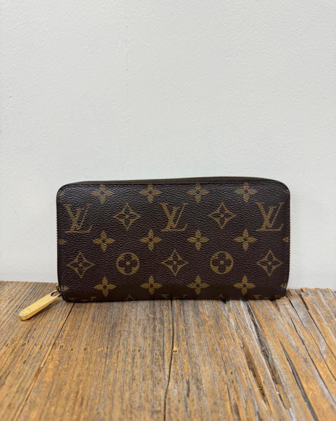 LV Monogram/Brown Zippy Wallet