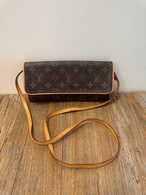 LV Twin Pochette GM