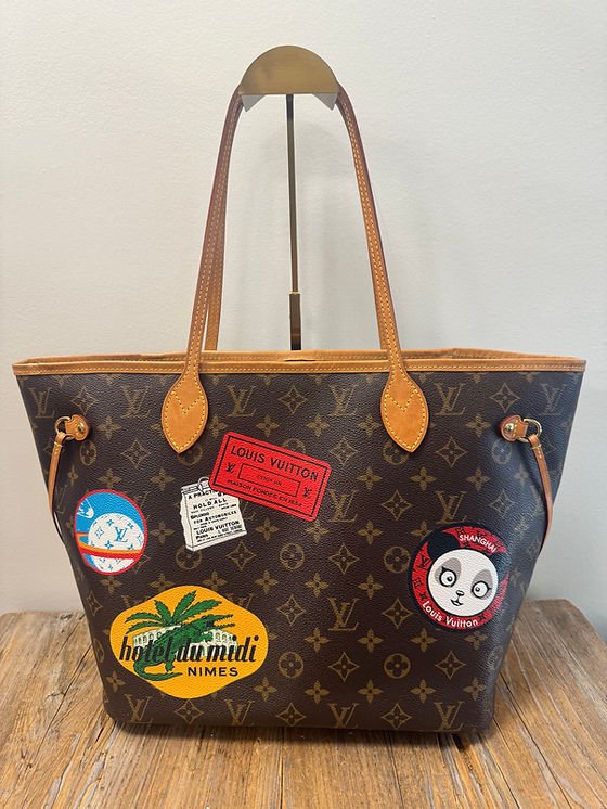 LV World Tour Neverfull MM