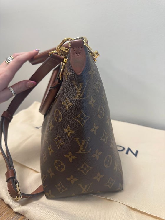 LV VTote MM Noir