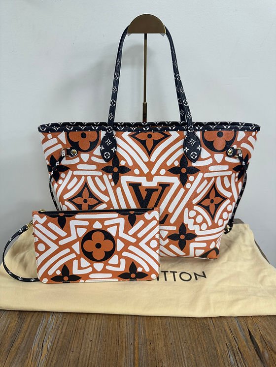 LV Crafty Neverfull MM & Pochette
